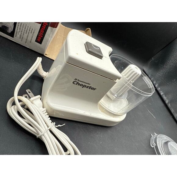 Toastmaster Chopster- Mini Food Chopper - in Original Box - Picture 7 of 8